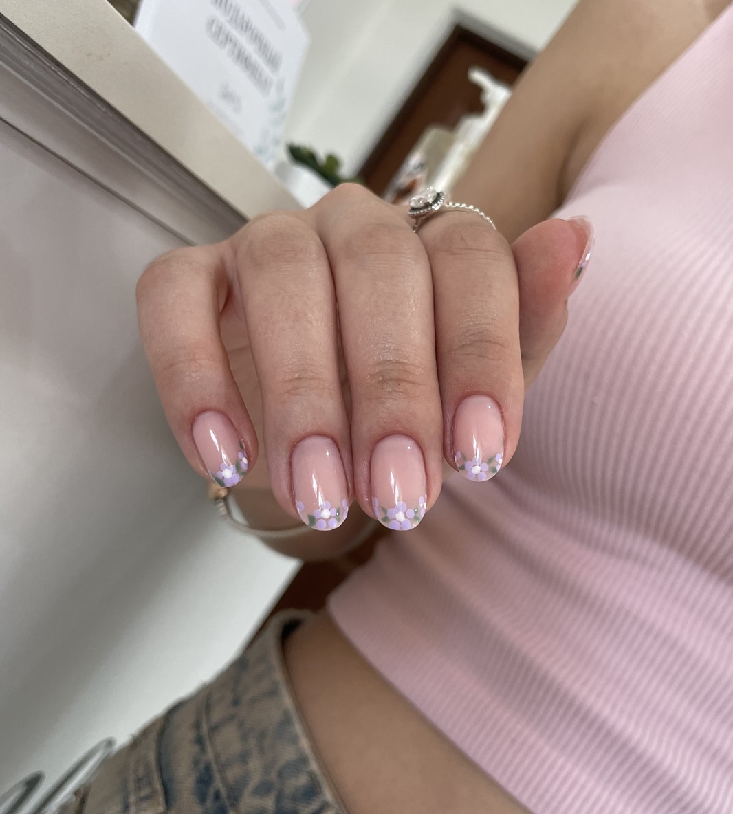 manichiura cu shellac chisinau