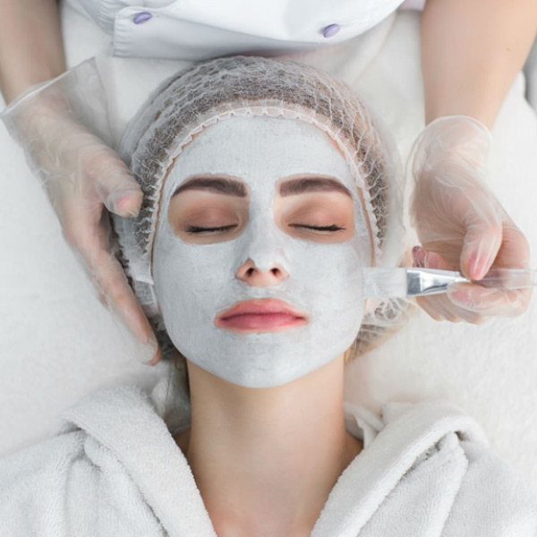 masaj facial peeling enzimatic chisinau
